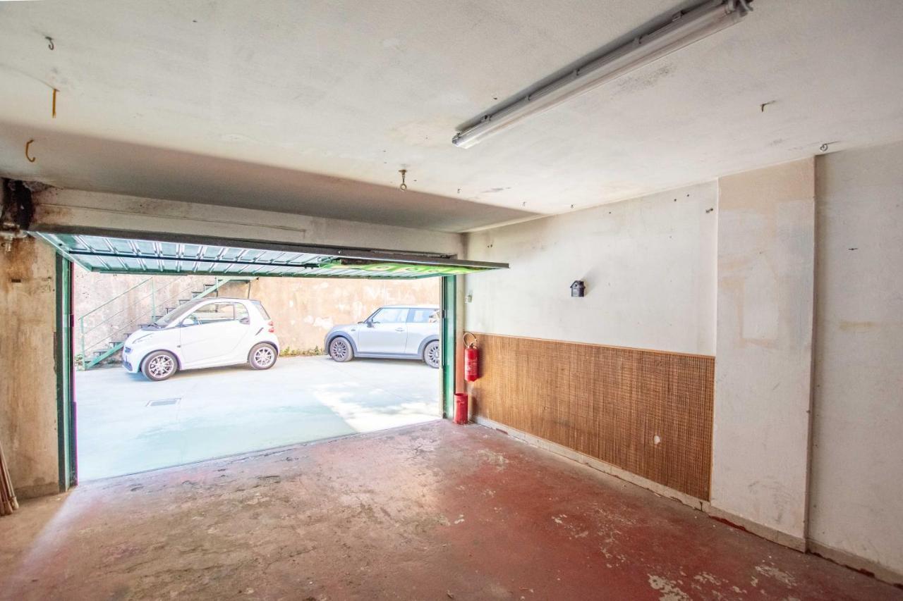 Ferienwohnung Free Parking -6 Posti Letto E Terrazzo Vista Mare Triest Exterior foto